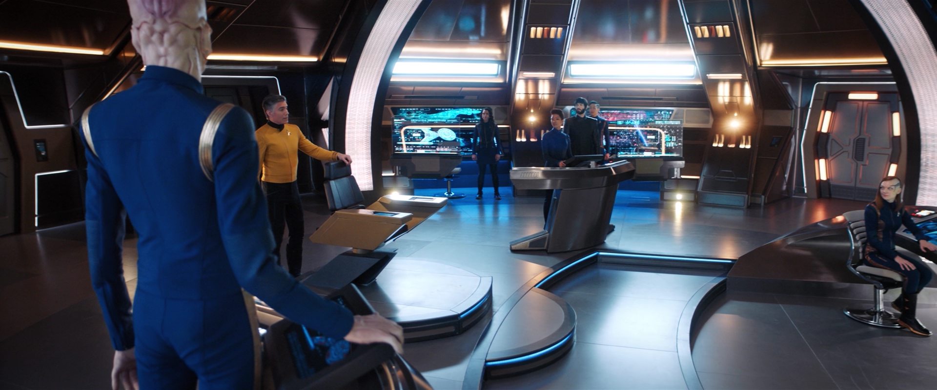 extant_StarTrekDiscovery_2x13-SuchSweetSorrowPart1_04732.jpg