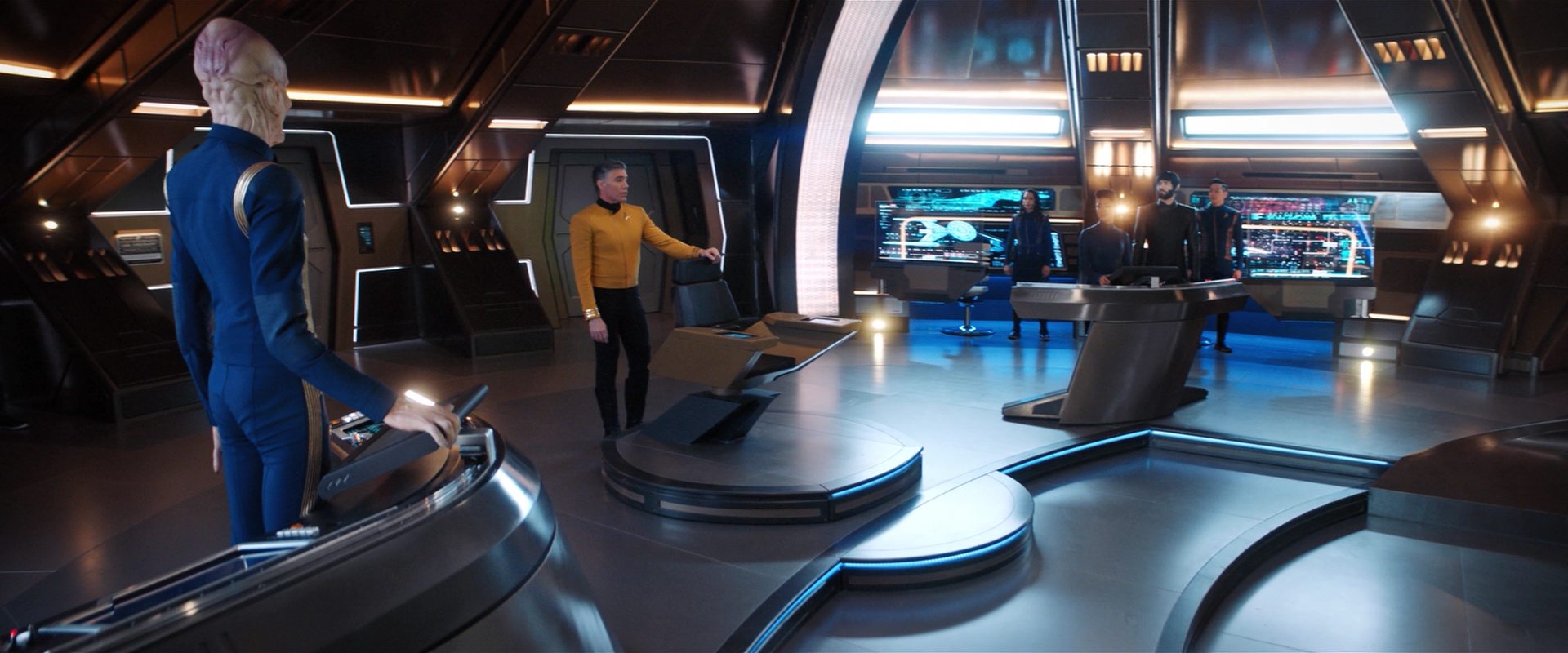 extant_StarTrekDiscovery_2x13-SuchSweetSorrowPart1_04738.jpg