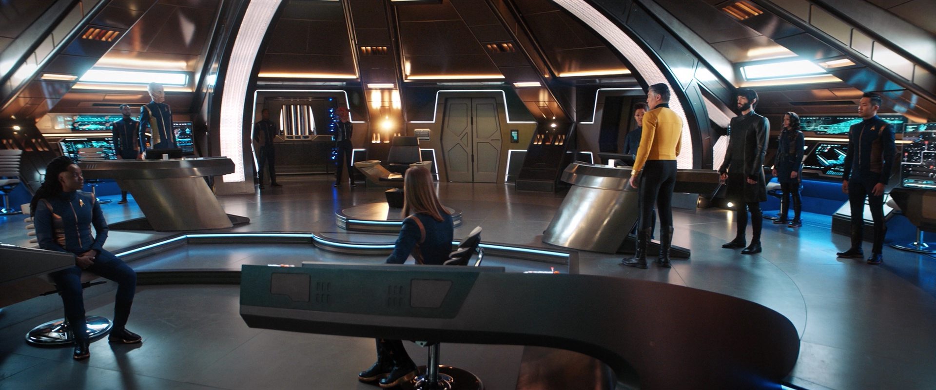 extant_StarTrekDiscovery_2x13-SuchSweetSorrowPart1_04974.jpg