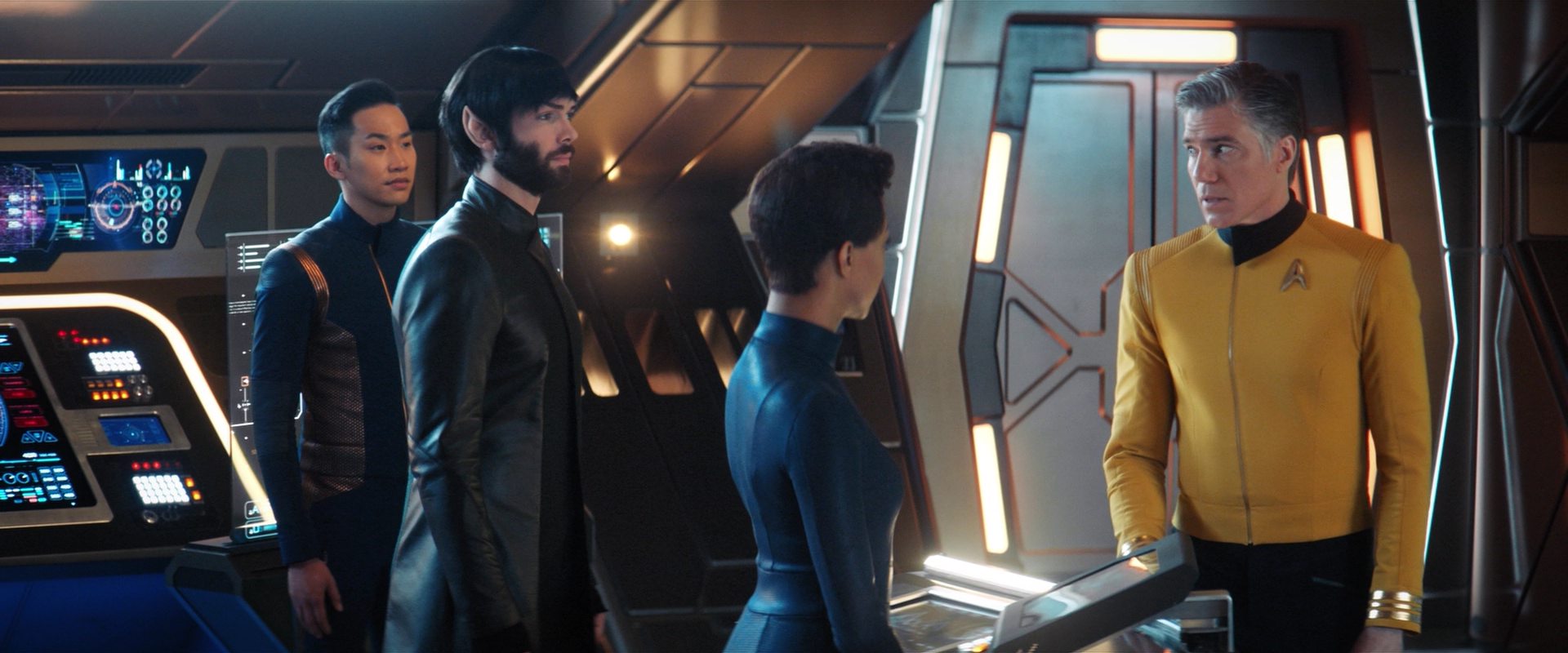 extant_StarTrekDiscovery_2x13-SuchSweetSorrowPart1_04980.jpg