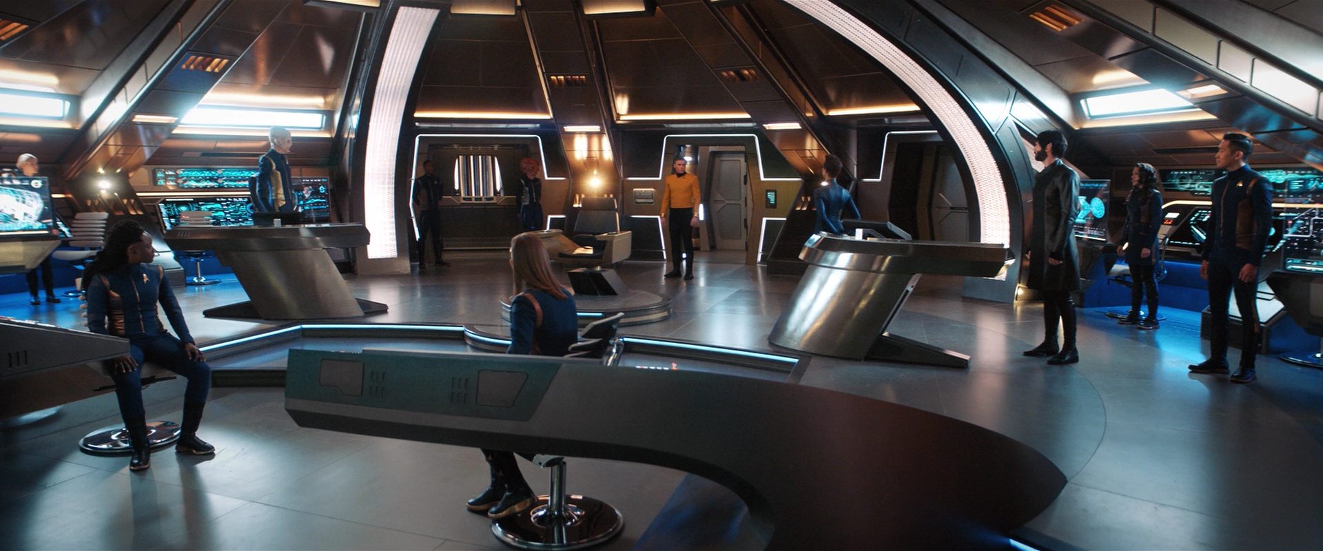 extant_StarTrekDiscovery_2x13-SuchSweetSorrowPart1_05076.jpg