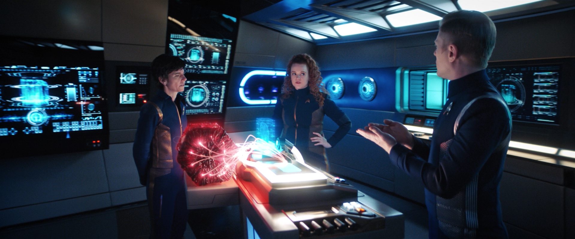 extant_StarTrekDiscovery_2x13-SuchSweetSorrowPart1_05179.jpg