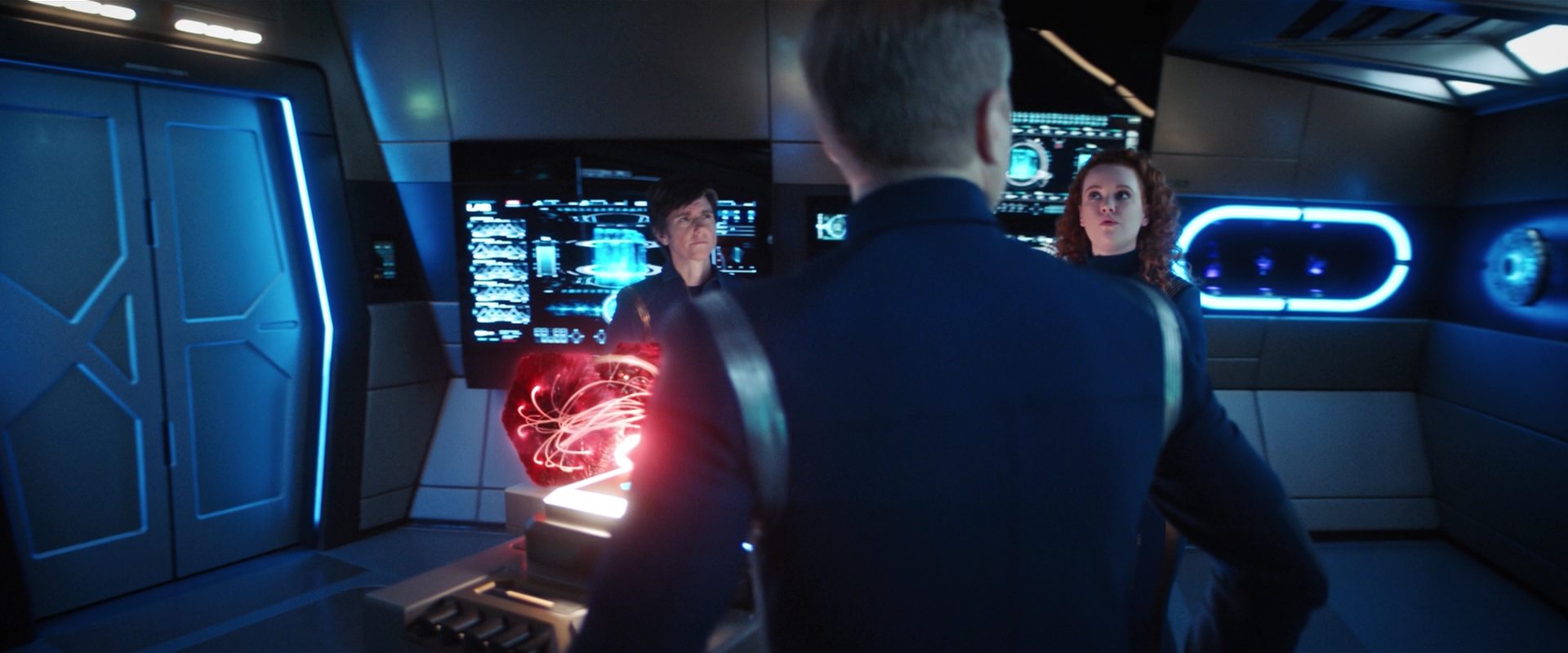 extant_StarTrekDiscovery_2x13-SuchSweetSorrowPart1_05249.jpg
