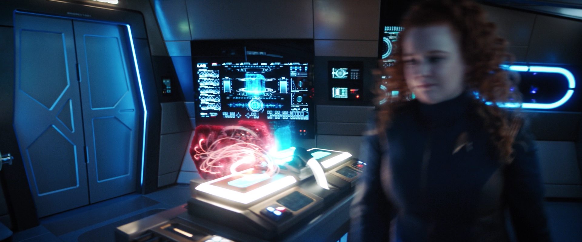 extant_StarTrekDiscovery_2x13-SuchSweetSorrowPart1_05316.jpg