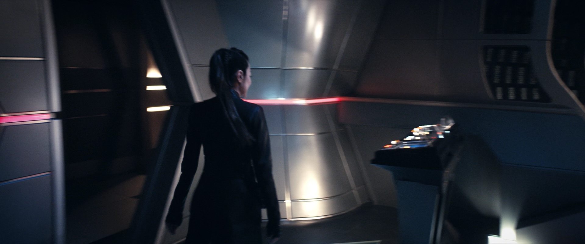 extant_StarTrekDiscovery_2x13-SuchSweetSorrowPart1_05418.jpg