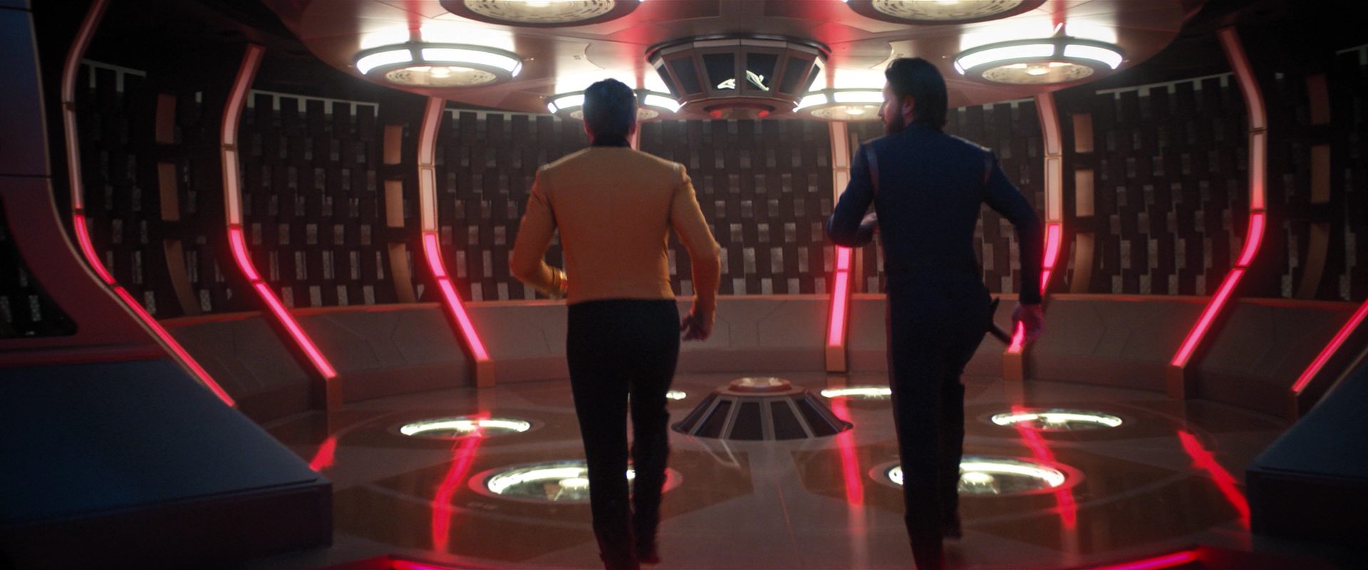 extant_StarTrekDiscovery_2x13-SuchSweetSorrowPart1_05421.jpg