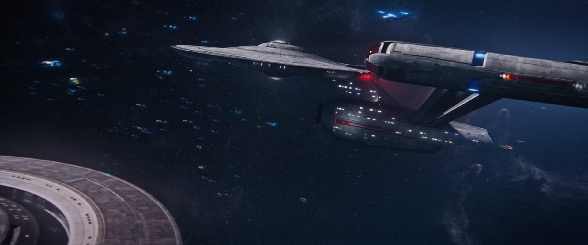 extant_StarTrekDiscovery_2x13-SuchSweetSorrowPart1_05479.jpg