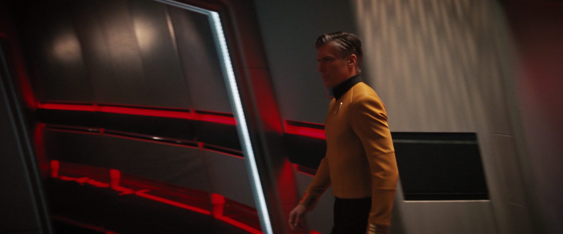 extant_StarTrekDiscovery_2x13-SuchSweetSorrowPart1_05533.jpg