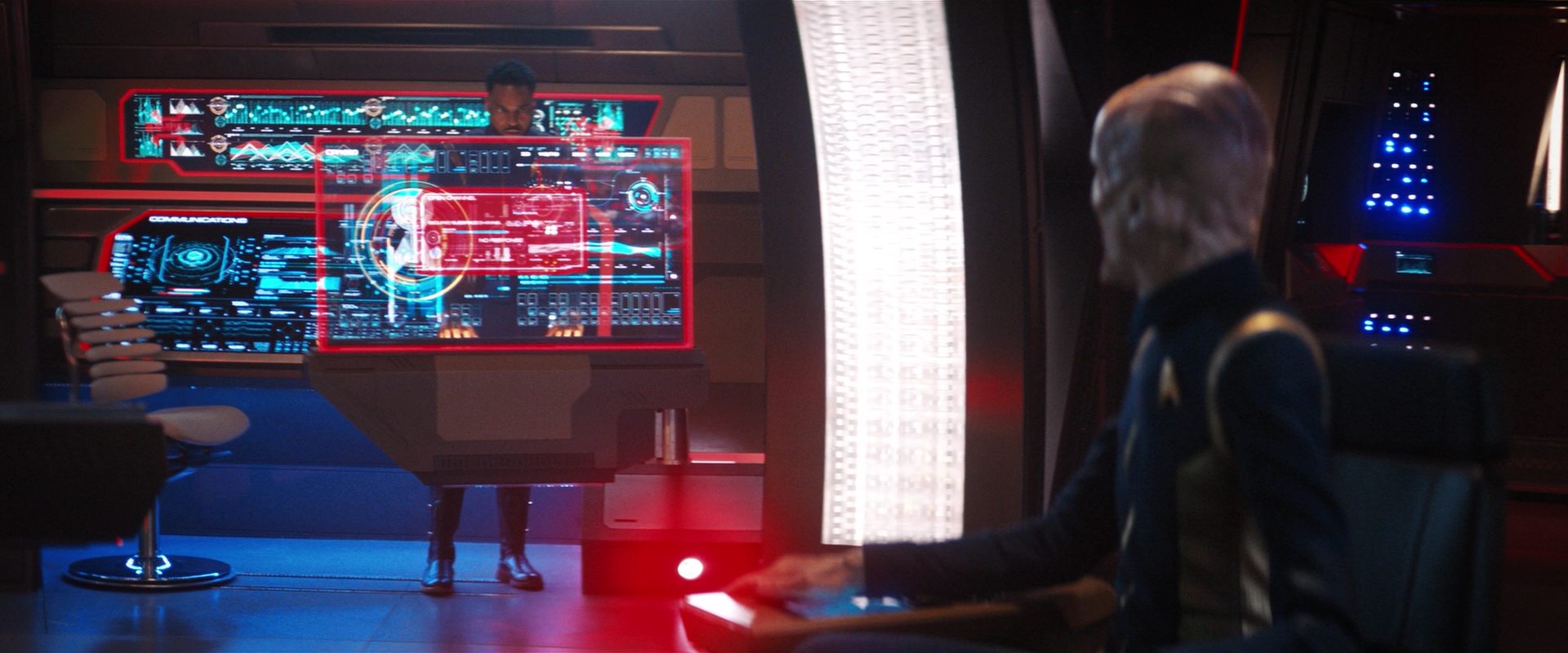 extant_StarTrekDiscovery_2x14-SuchSweetSorrowPart2_00526.jpg