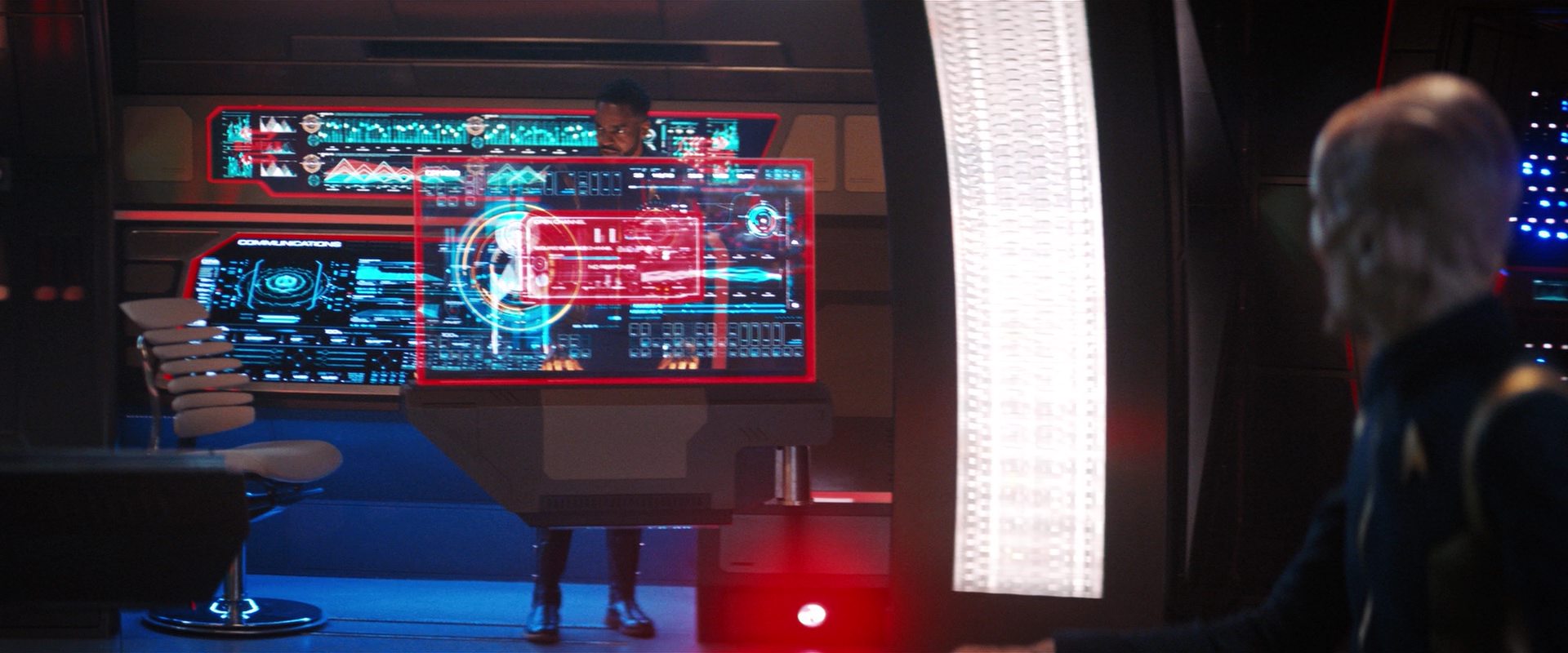 extant_StarTrekDiscovery_2x14-SuchSweetSorrowPart2_00527.jpg