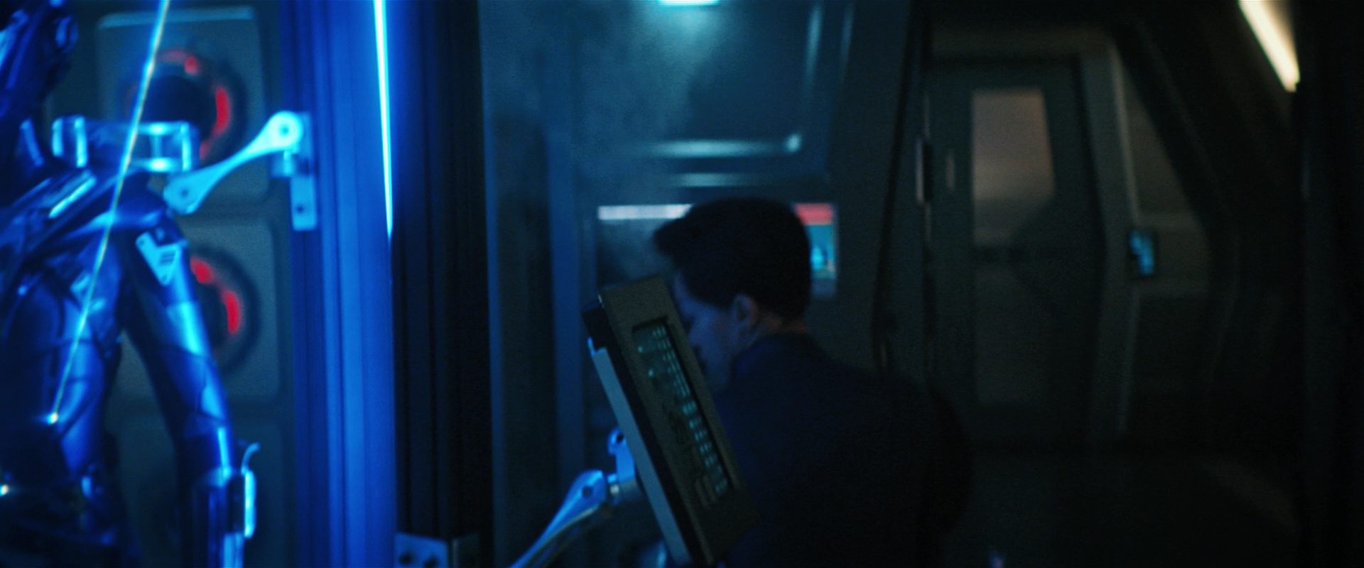 extant_StarTrekDiscovery_2x14-SuchSweetSorrowPart2_01098.jpg