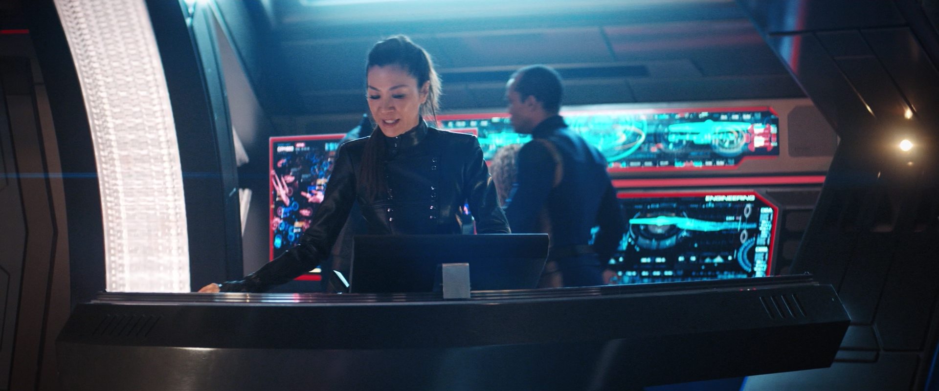 extant_StarTrekDiscovery_2x14-SuchSweetSorrowPart2_01323.jpg