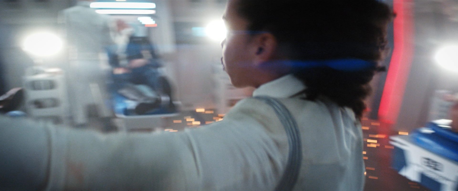 extant_StarTrekDiscovery_2x14-SuchSweetSorrowPart2_01769.jpg