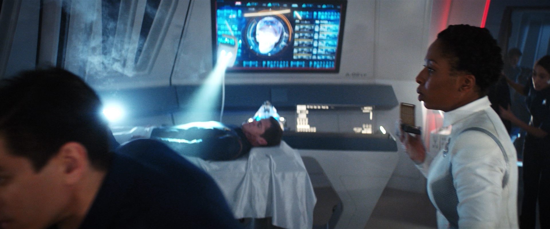 extant_StarTrekDiscovery_2x14-SuchSweetSorrowPart2_01783.jpg