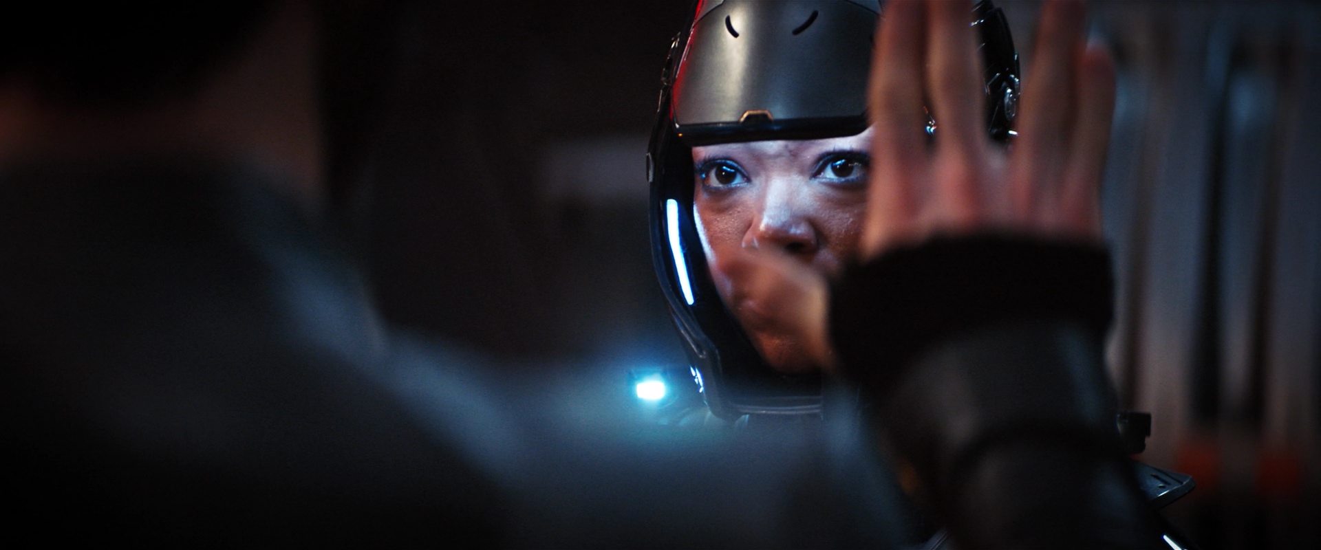 extant_StarTrekDiscovery_2x14-SuchSweetSorrowPart2_01970.jpg