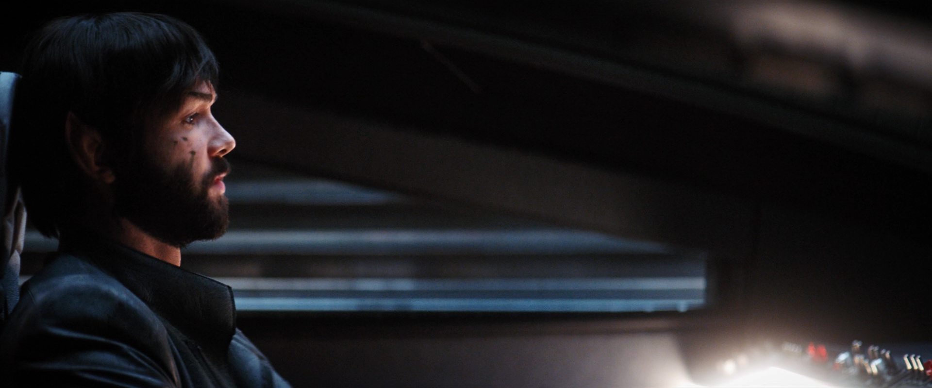 extant_StarTrekDiscovery_2x14-SuchSweetSorrowPart2_02046.jpg