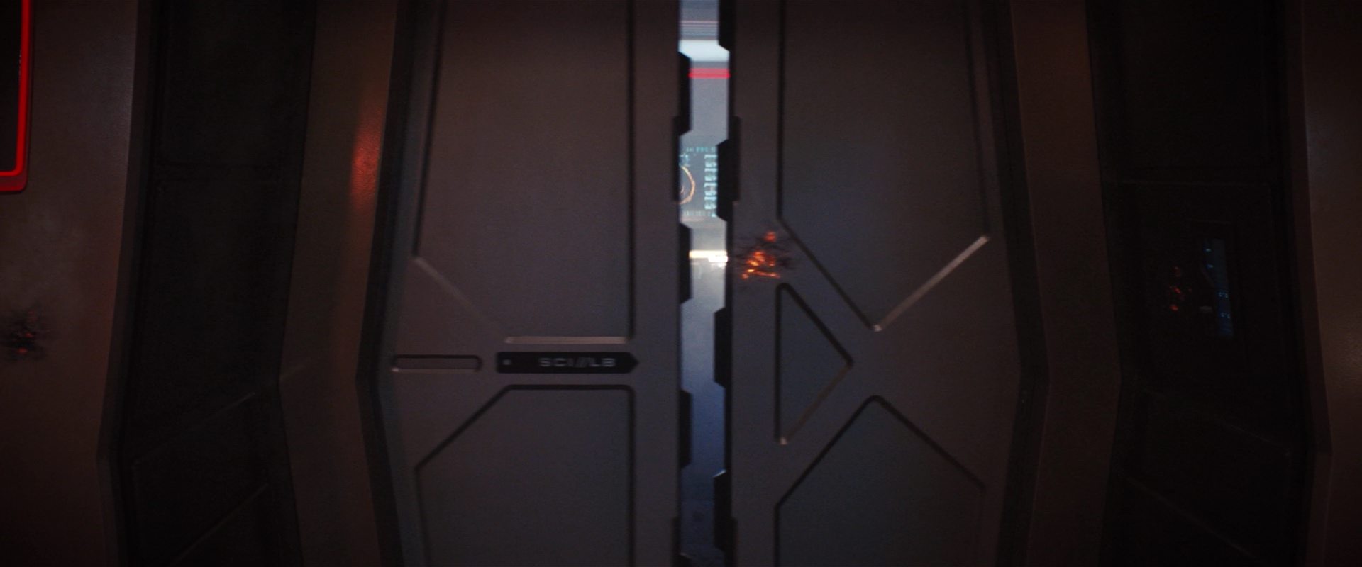 extant_StarTrekDiscovery_2x14-SuchSweetSorrowPart2_02402.jpg