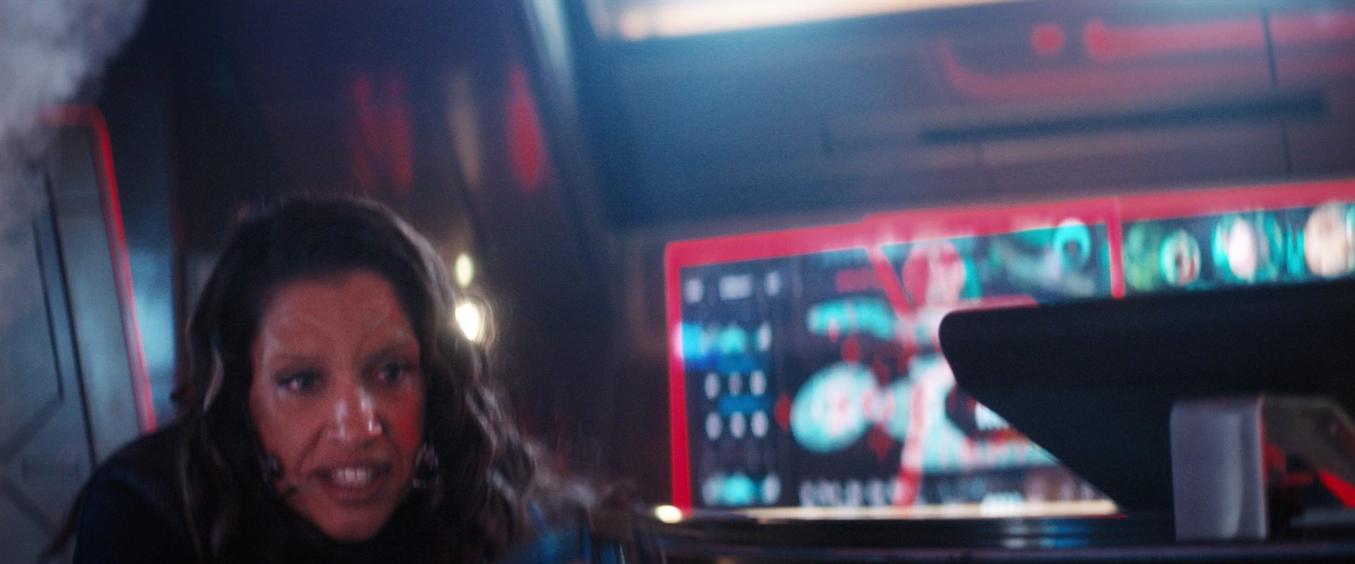 extant_StarTrekDiscovery_2x14-SuchSweetSorrowPart2_02404.jpg