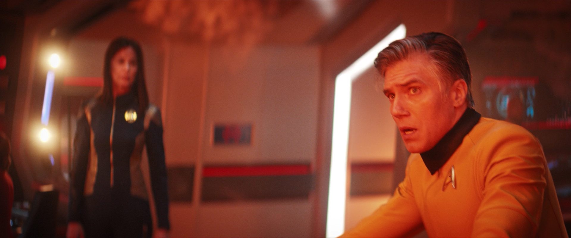 extant_StarTrekDiscovery_2x14-SuchSweetSorrowPart2_02448.jpg