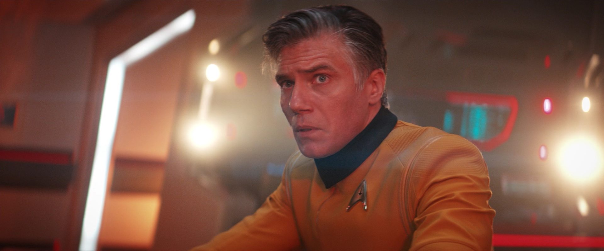 extant_StarTrekDiscovery_2x14-SuchSweetSorrowPart2_02452.jpg