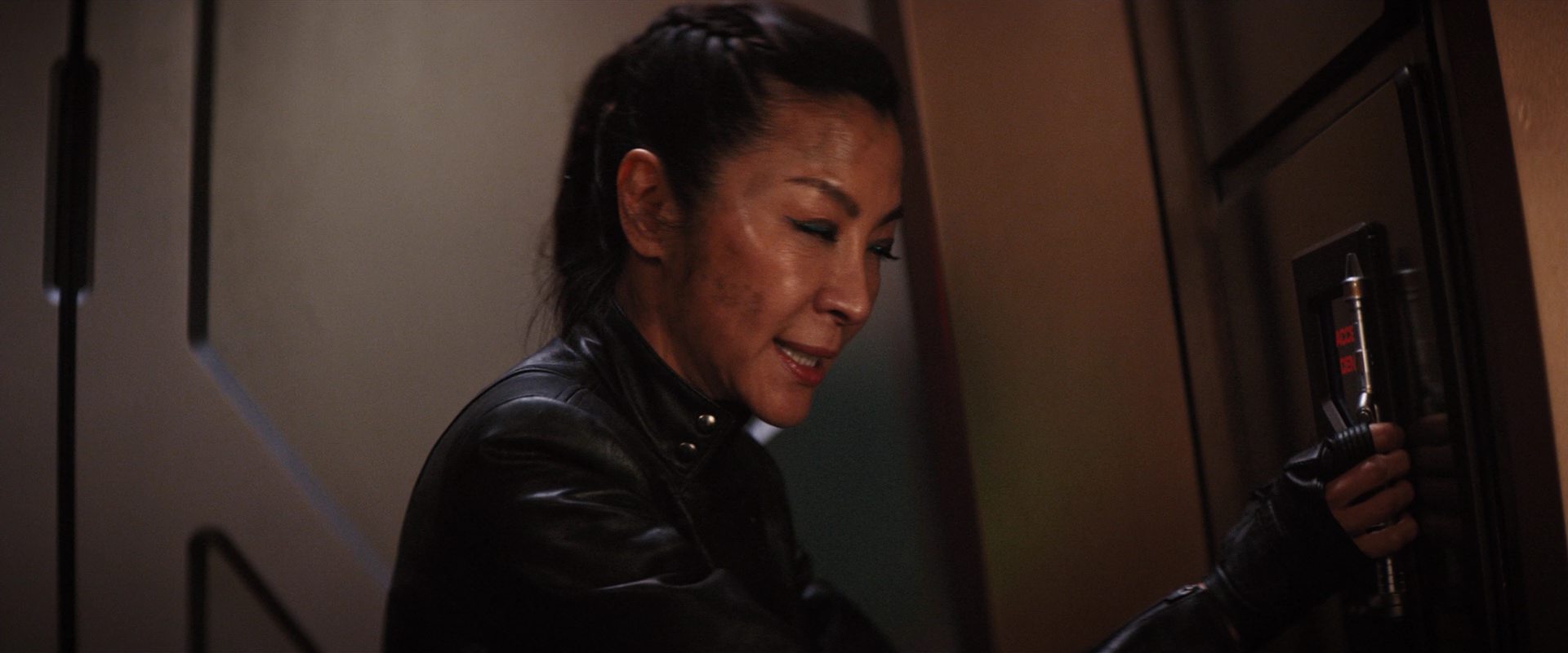 extant_StarTrekDiscovery_2x14-SuchSweetSorrowPart2_02490.jpg