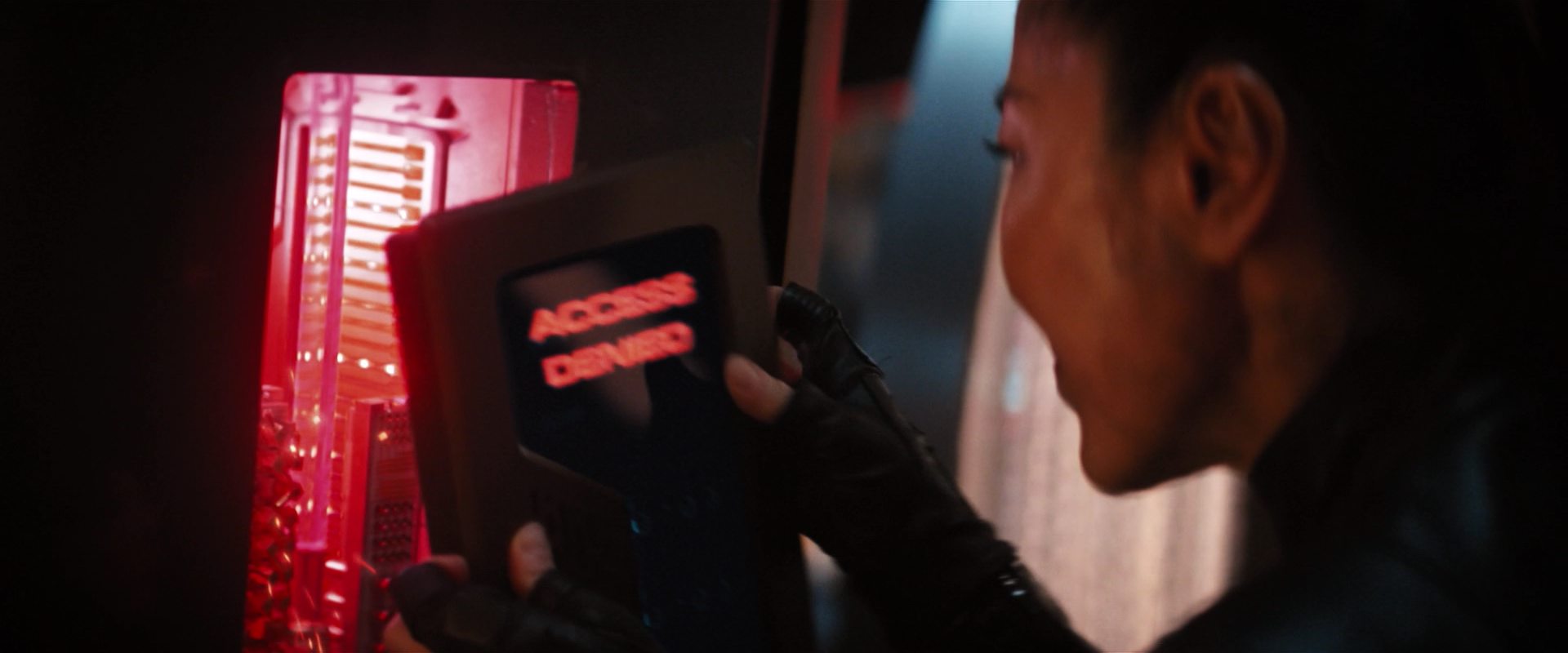 extant_StarTrekDiscovery_2x14-SuchSweetSorrowPart2_02492.jpg