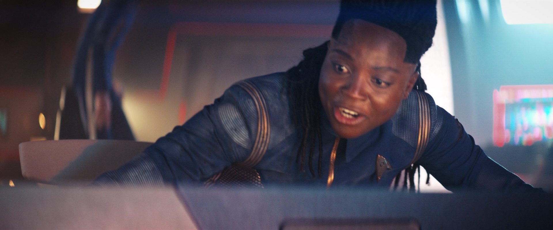 extant_StarTrekDiscovery_2x14-SuchSweetSorrowPart2_02498.jpg