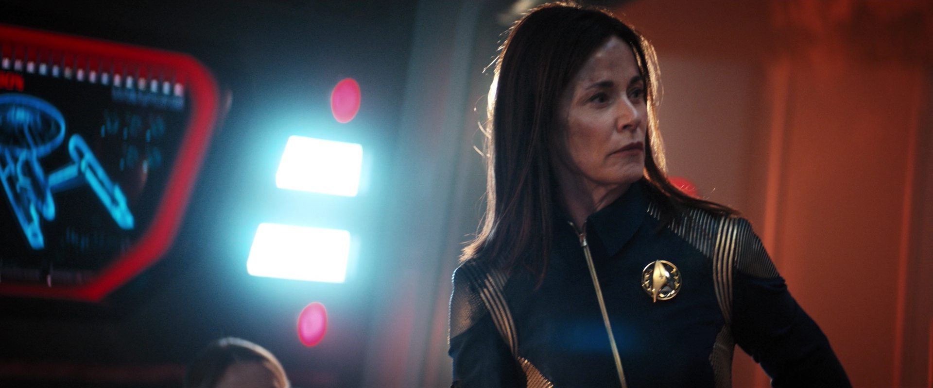 extant_StarTrekDiscovery_2x14-SuchSweetSorrowPart2_02688.jpg