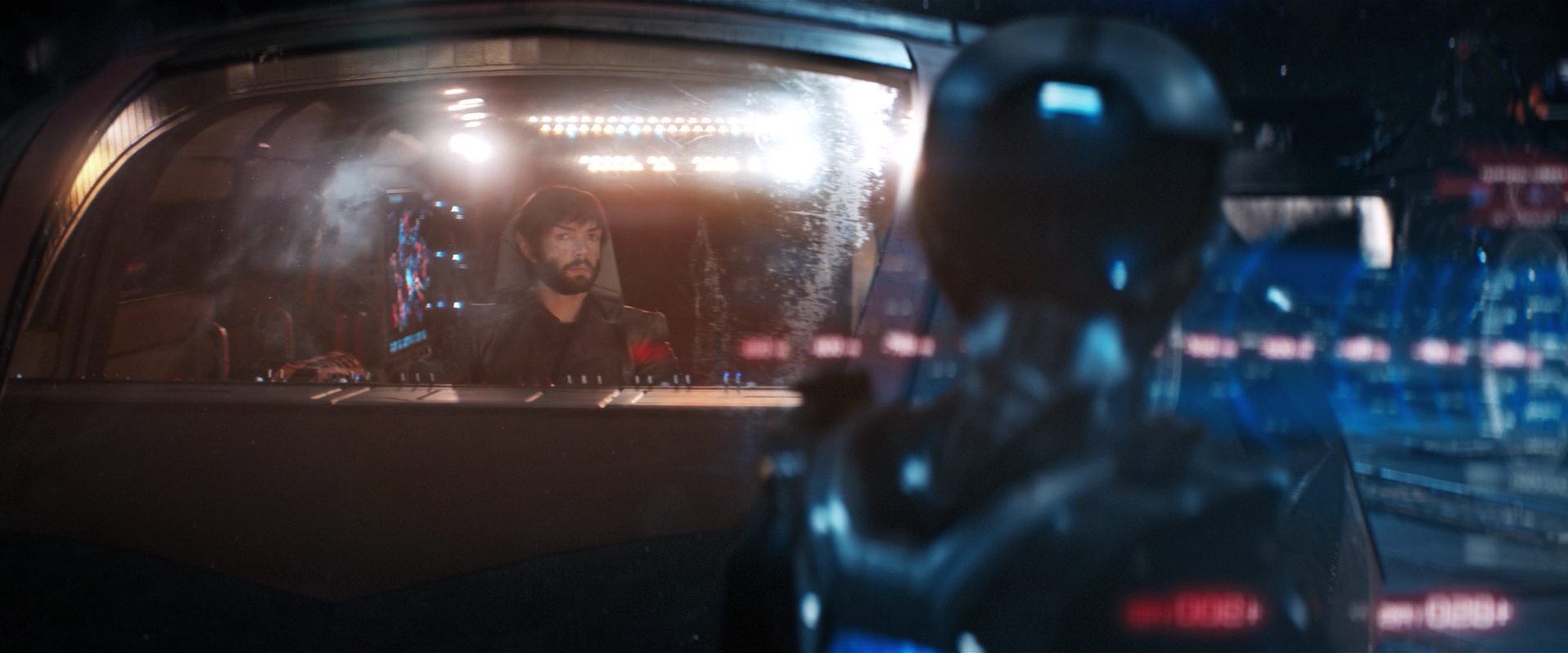 extant_StarTrekDiscovery_2x14-SuchSweetSorrowPart2_02742.jpg