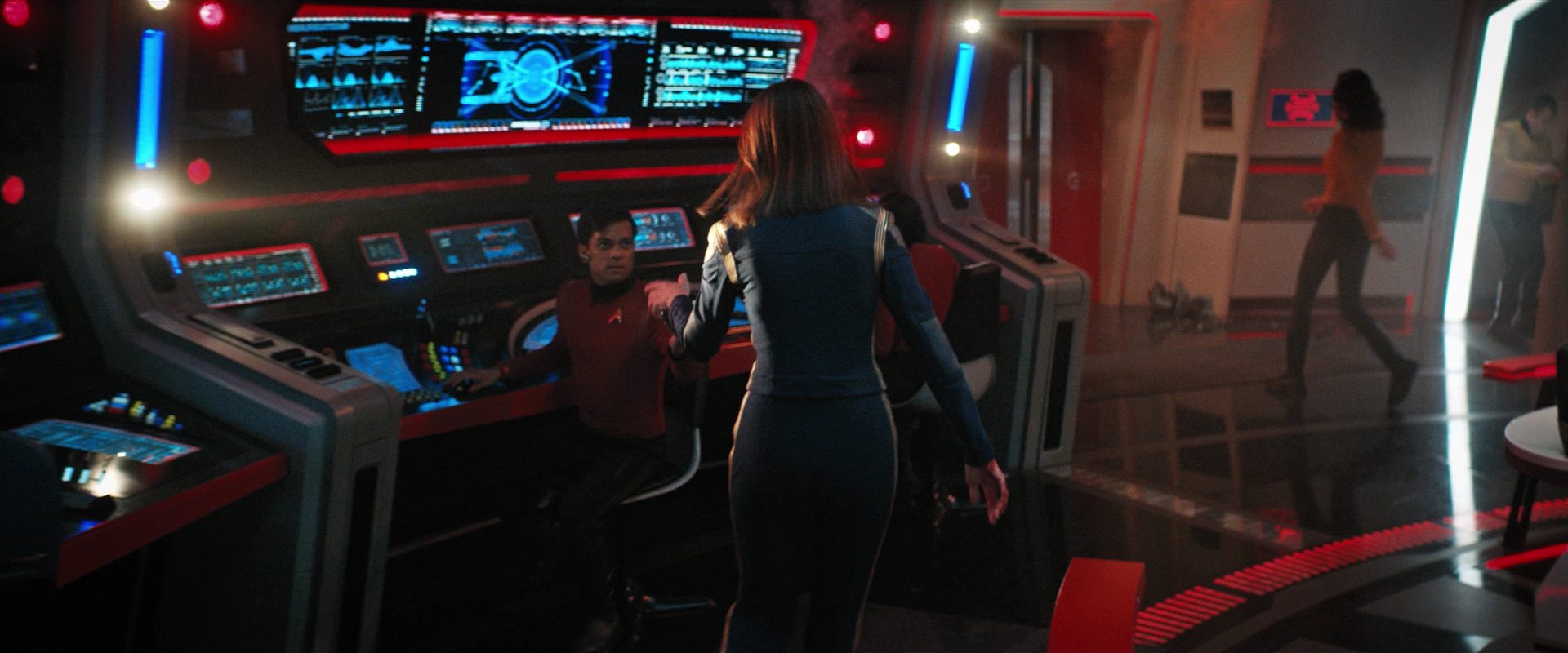 extant_StarTrekDiscovery_2x14-SuchSweetSorrowPart2_02855.jpg
