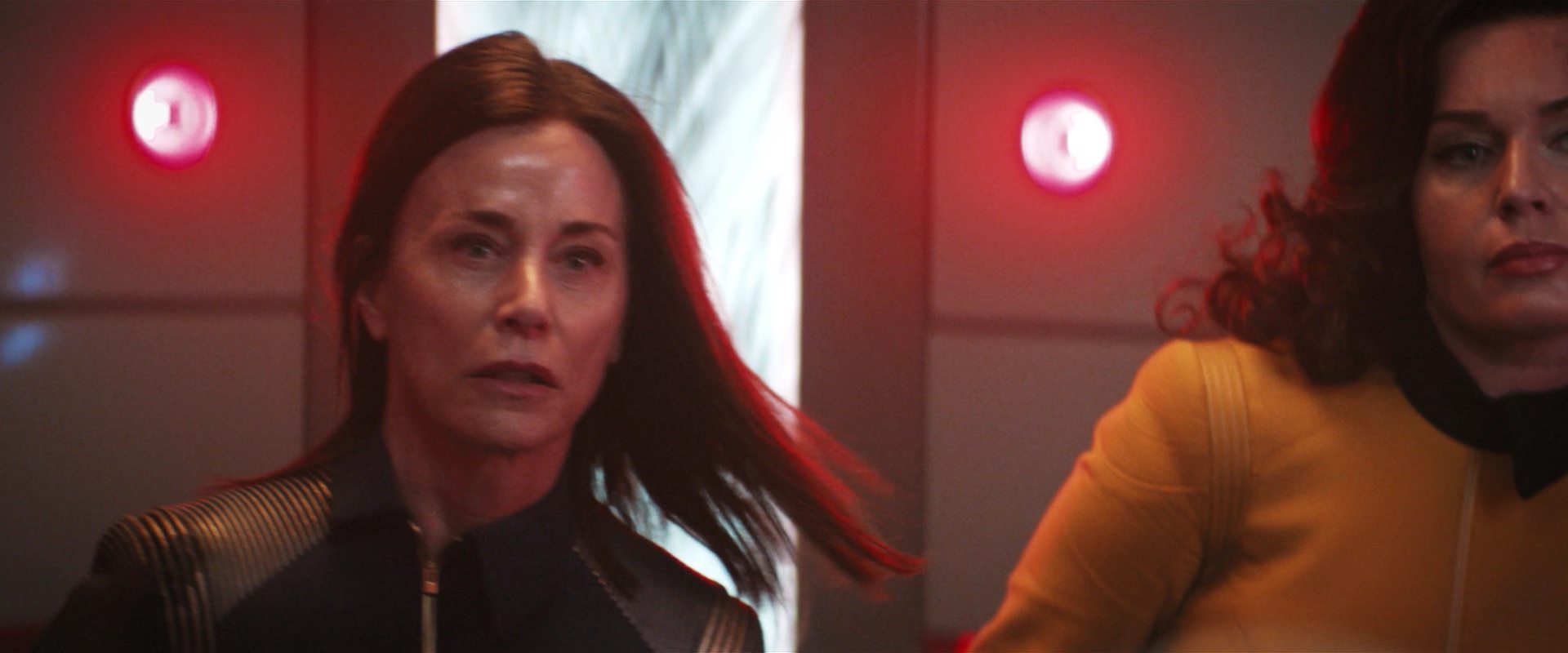 extant_StarTrekDiscovery_2x14-SuchSweetSorrowPart2_02869.jpg