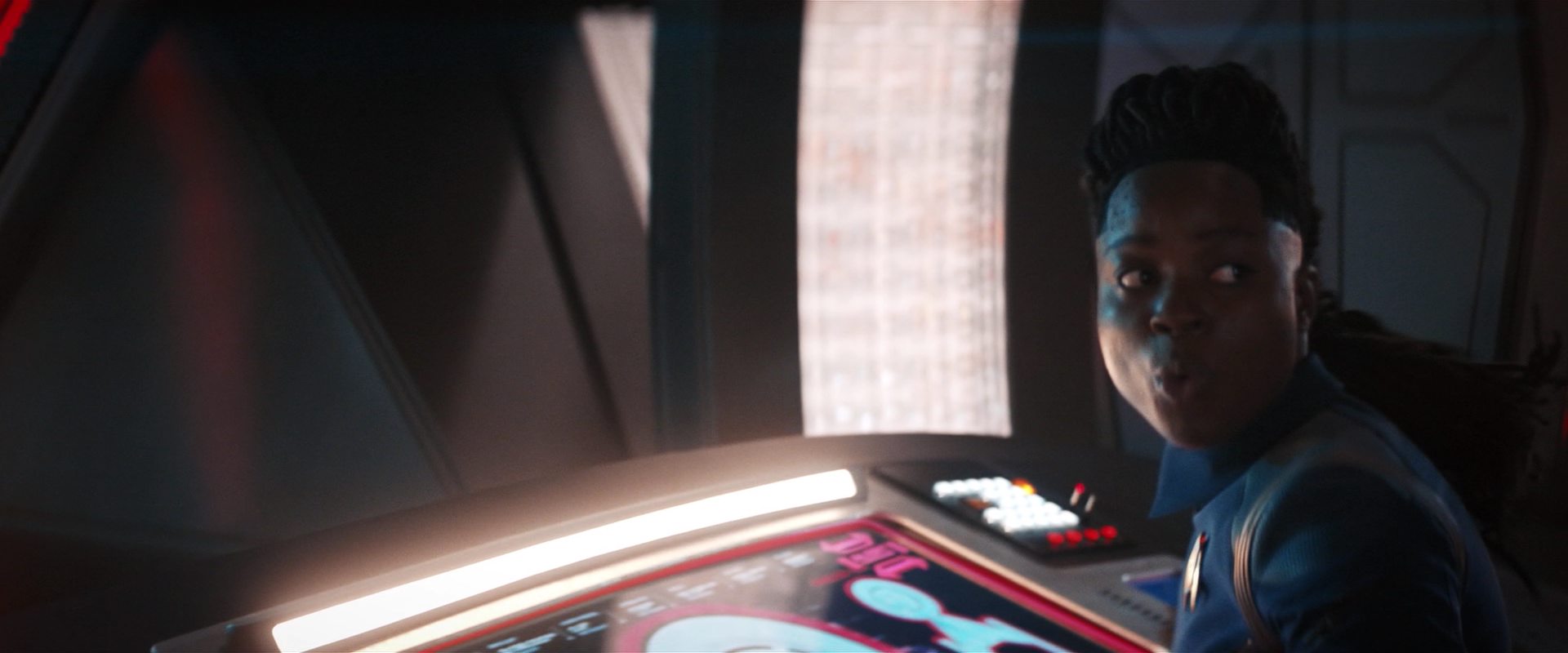 extant_StarTrekDiscovery_2x14-SuchSweetSorrowPart2_02977.jpg