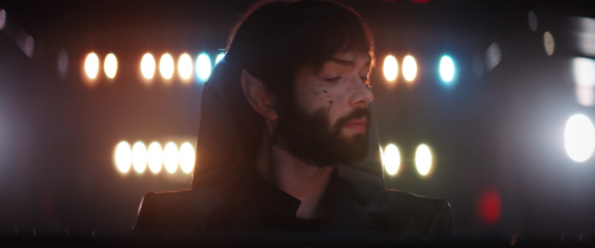 extant_StarTrekDiscovery_2x14-SuchSweetSorrowPart2_03289.jpg