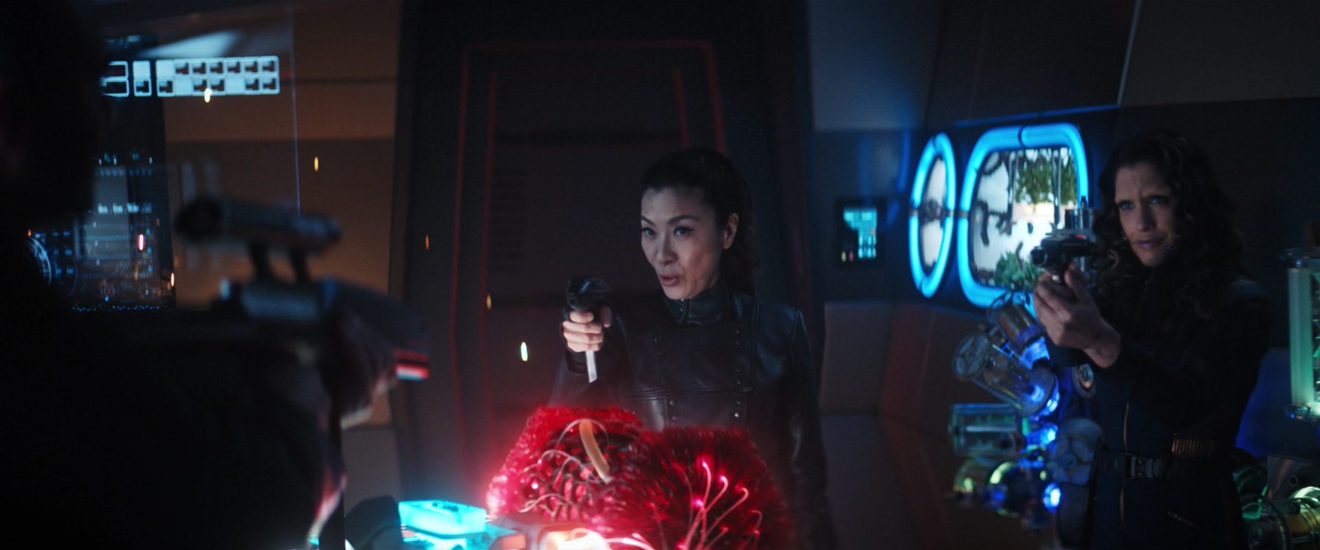 extant_StarTrekDiscovery_2x14-SuchSweetSorrowPart2_03600.jpg