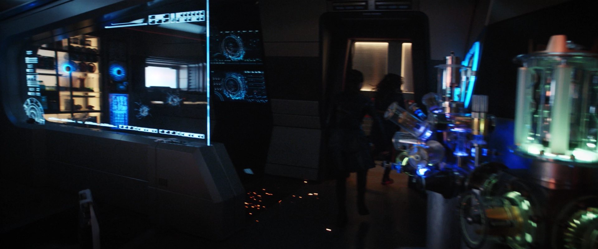 extant_StarTrekDiscovery_2x14-SuchSweetSorrowPart2_03620.jpg