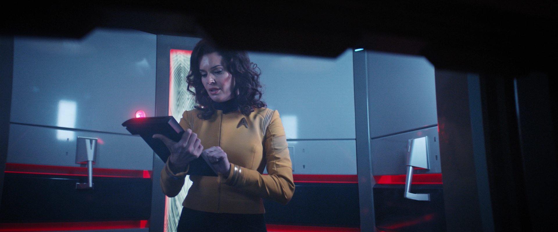 extant_StarTrekDiscovery_2x14-SuchSweetSorrowPart2_03643.jpg