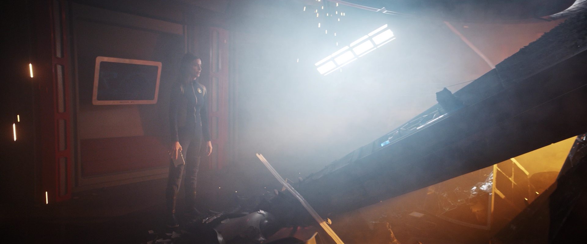 extant_StarTrekDiscovery_2x14-SuchSweetSorrowPart2_03674.jpg