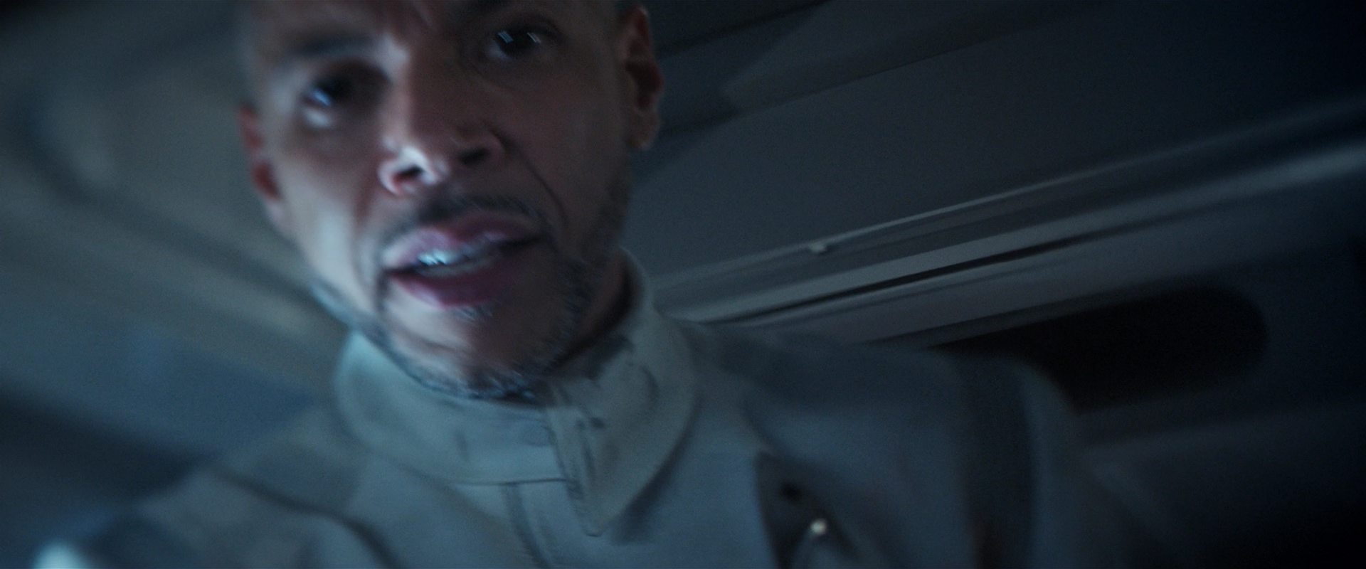 extant_StarTrekDiscovery_2x14-SuchSweetSorrowPart2_03887.jpg