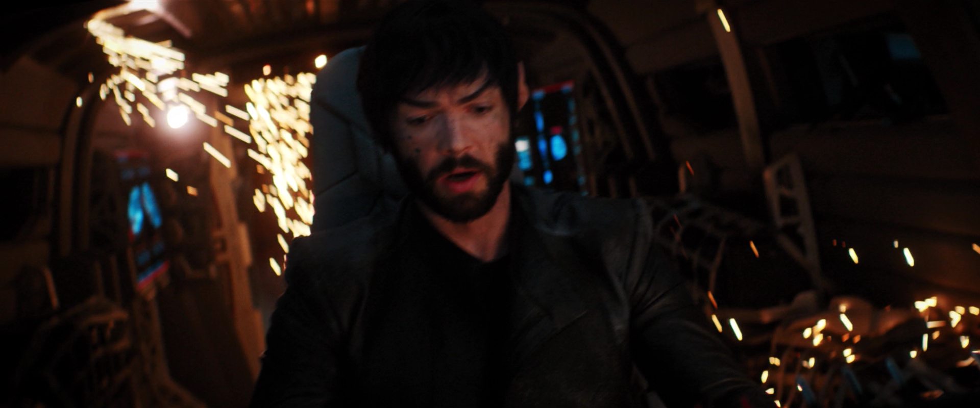 extant_StarTrekDiscovery_2x14-SuchSweetSorrowPart2_03970.jpg