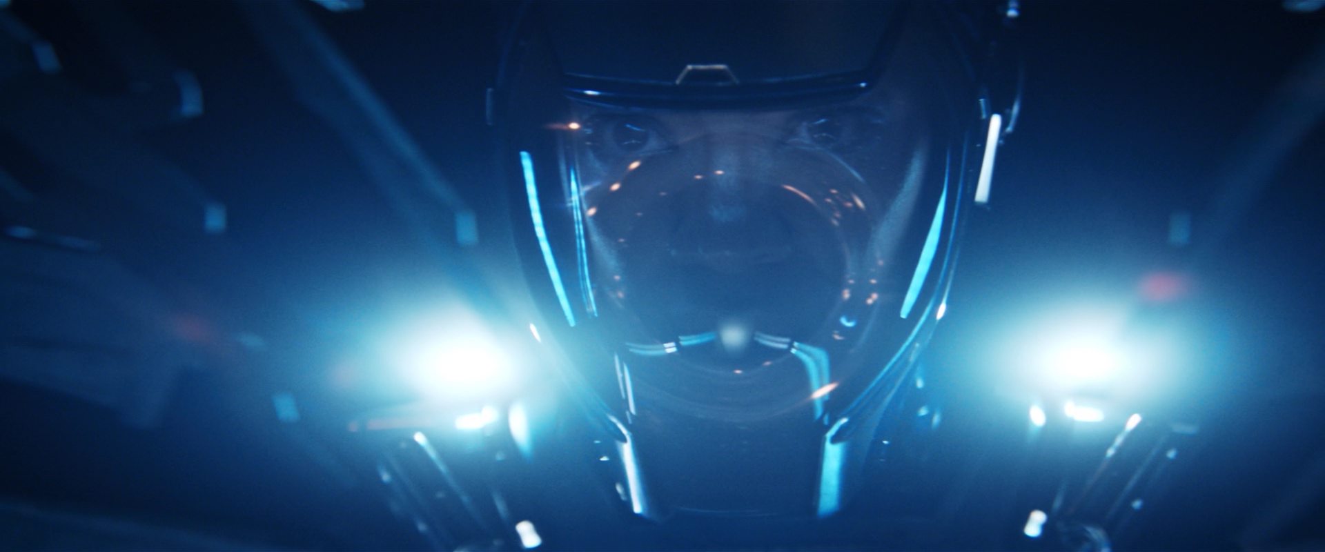 extant_StarTrekDiscovery_2x14-SuchSweetSorrowPart2_04026.jpg