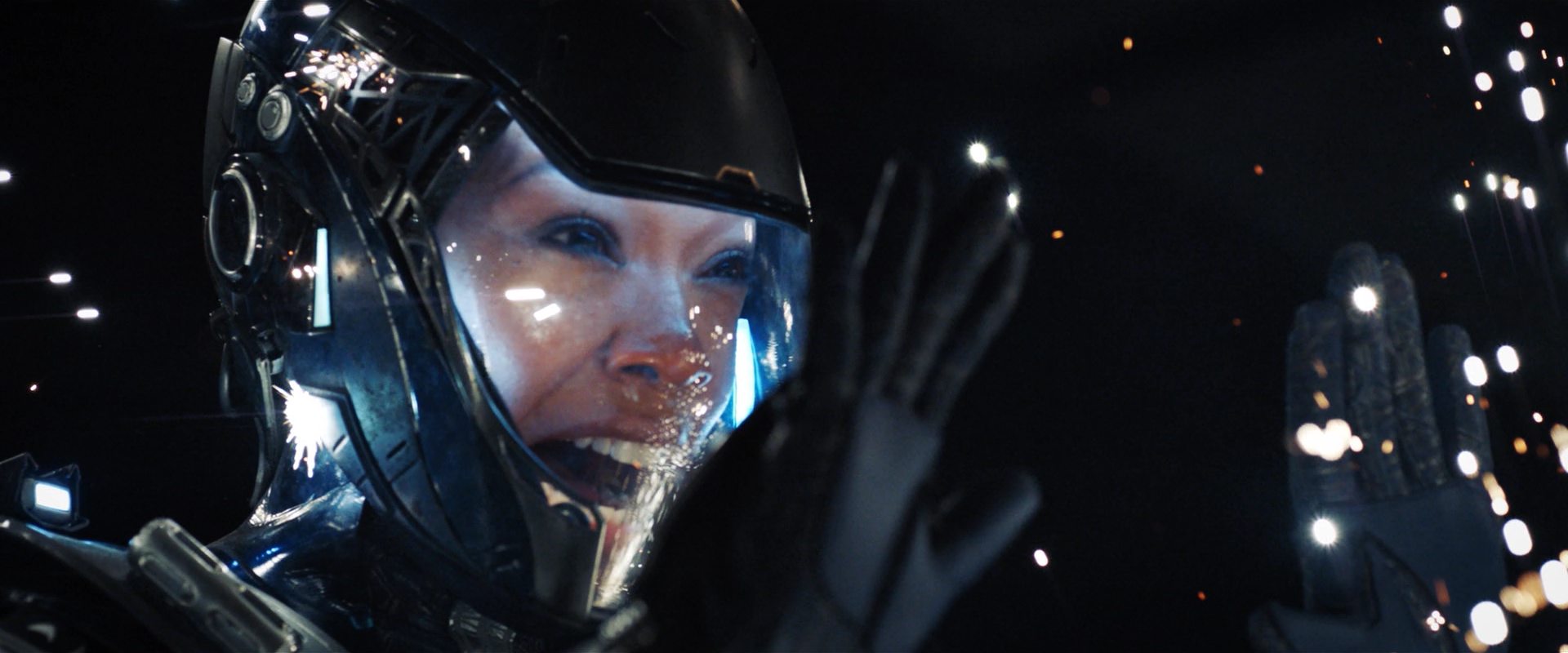 extant_StarTrekDiscovery_2x14-SuchSweetSorrowPart2_04145.jpg