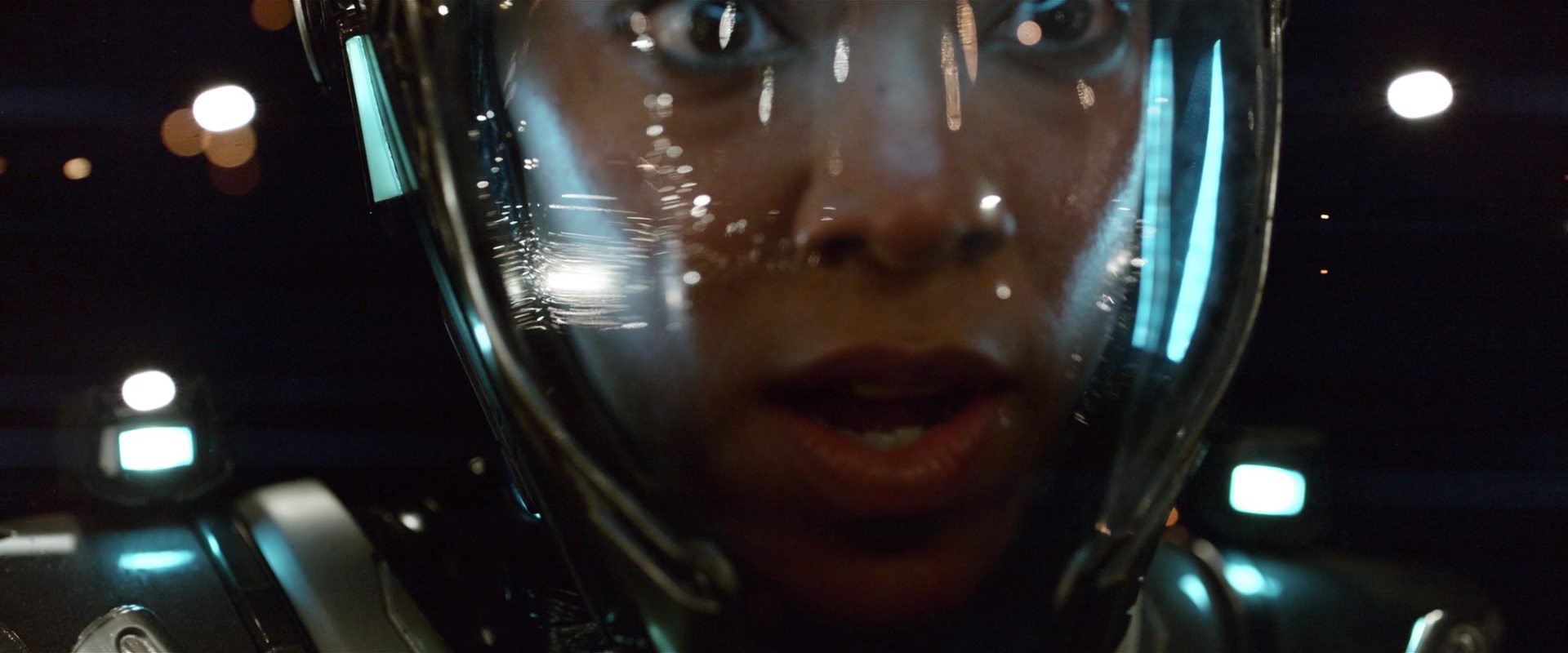 extant_StarTrekDiscovery_2x14-SuchSweetSorrowPart2_04159.jpg