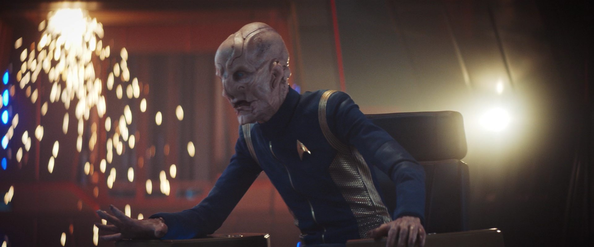 extant_StarTrekDiscovery_2x14-SuchSweetSorrowPart2_04483.jpg