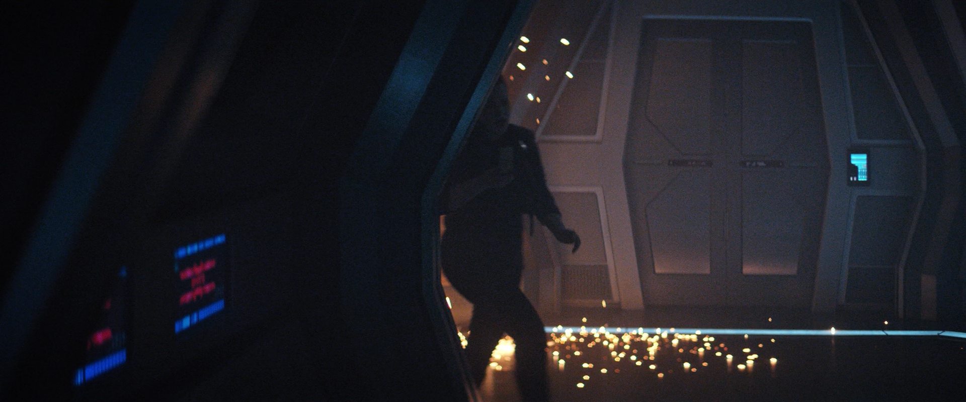 extant_StarTrekDiscovery_2x14-SuchSweetSorrowPart2_04484.jpg