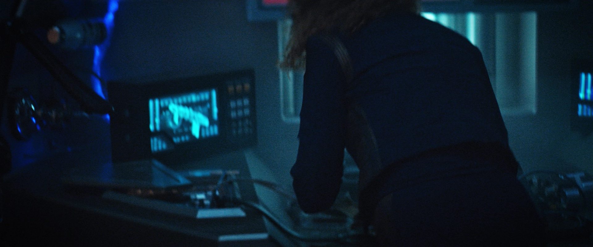 extant_StarTrekDiscovery_2x14-SuchSweetSorrowPart2_04492.jpg