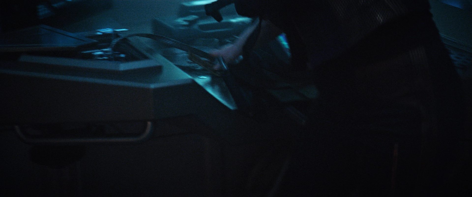 extant_StarTrekDiscovery_2x14-SuchSweetSorrowPart2_04493.jpg