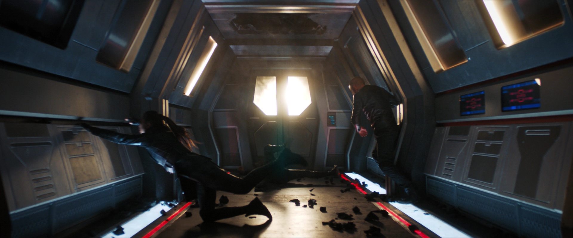 extant_StarTrekDiscovery_2x14-SuchSweetSorrowPart2_04532.jpg