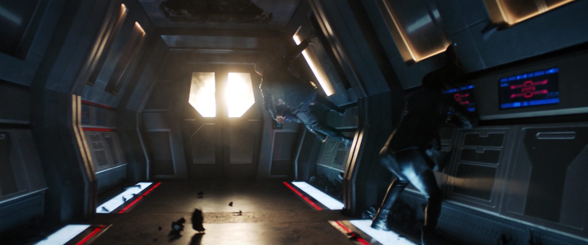 extant_StarTrekDiscovery_2x14-SuchSweetSorrowPart2_04538.jpg