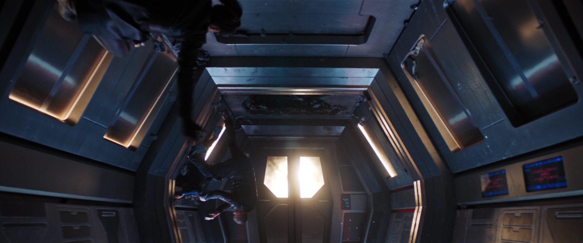 extant_StarTrekDiscovery_2x14-SuchSweetSorrowPart2_04615.jpg