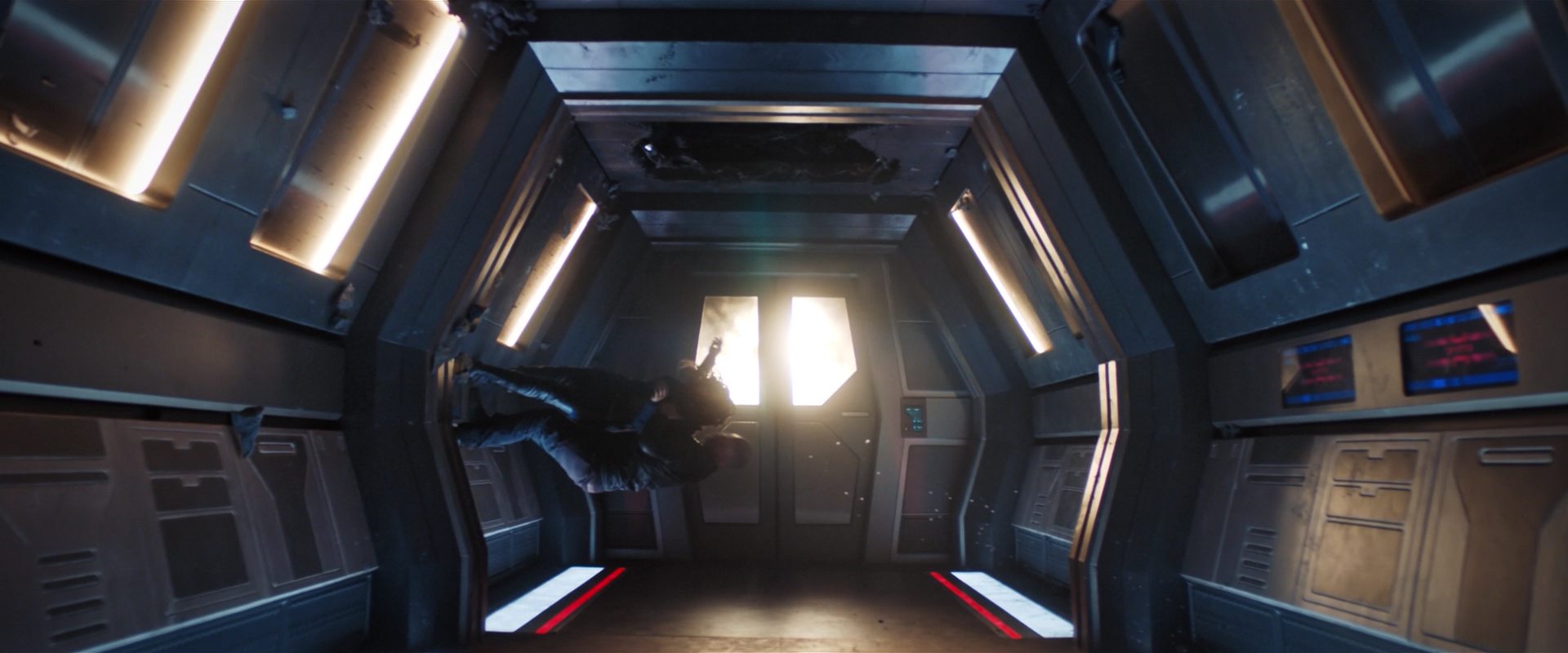 extant_StarTrekDiscovery_2x14-SuchSweetSorrowPart2_04620.jpg
